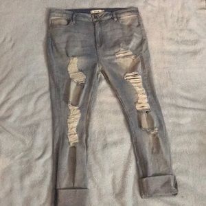 Ripped ankle length jeans